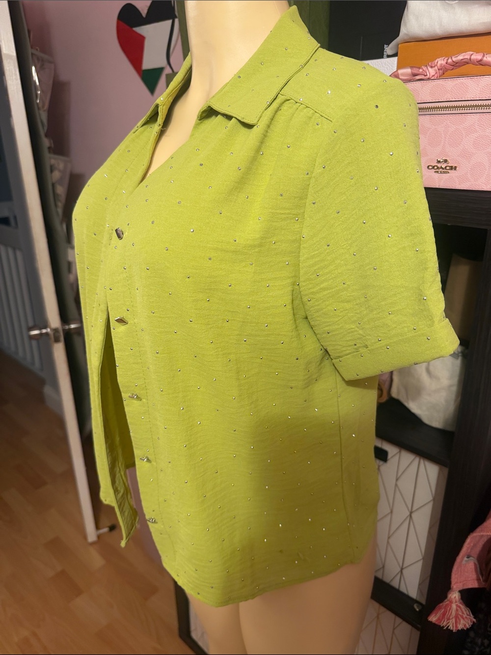 Adrienne Vittadini Lime Green Short Sleeve Button-Down Shirt - Picture 2 of 3